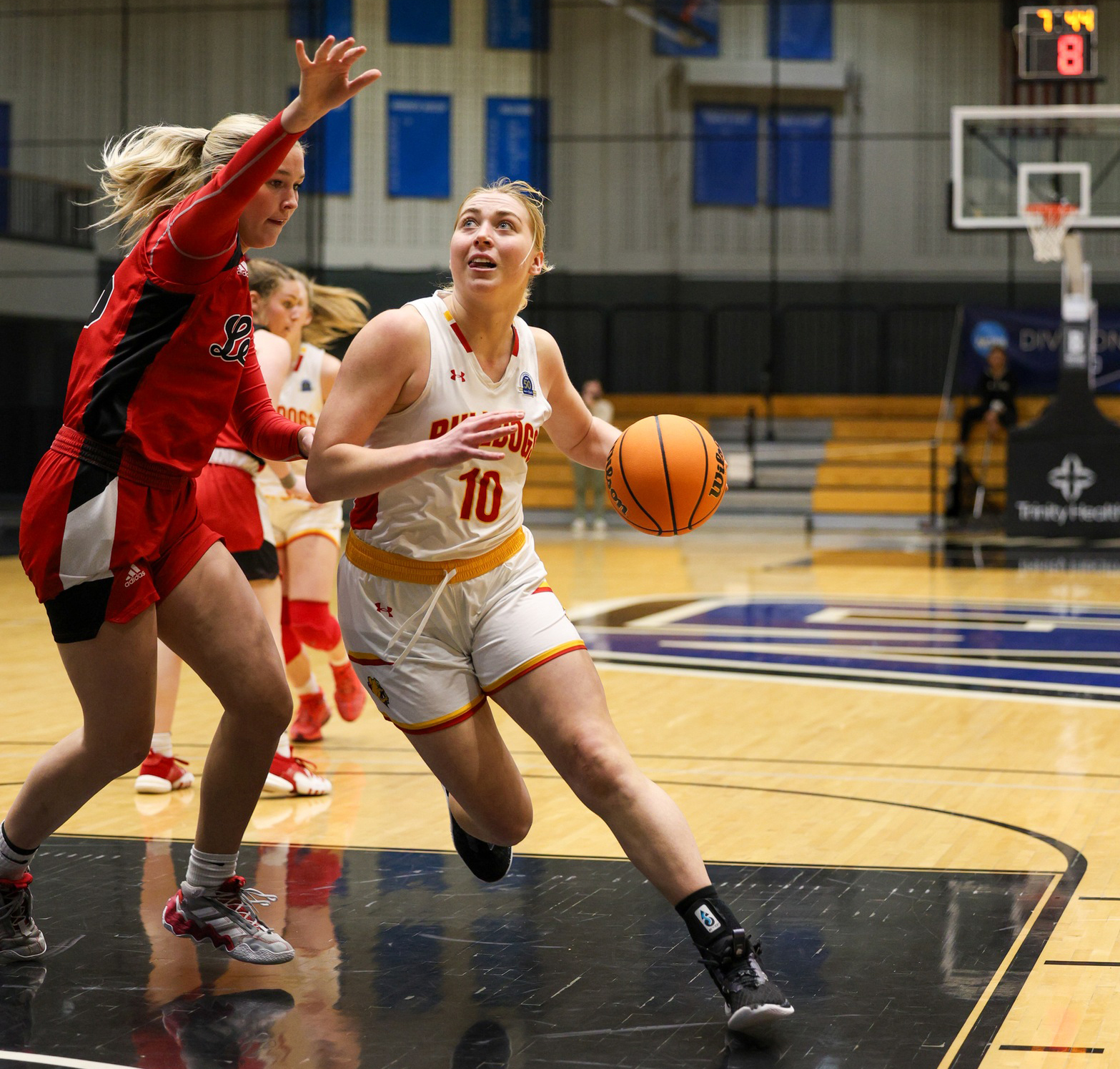 Ferris State basketball standout Chloe Idoni earns Academic All-America honors for second time