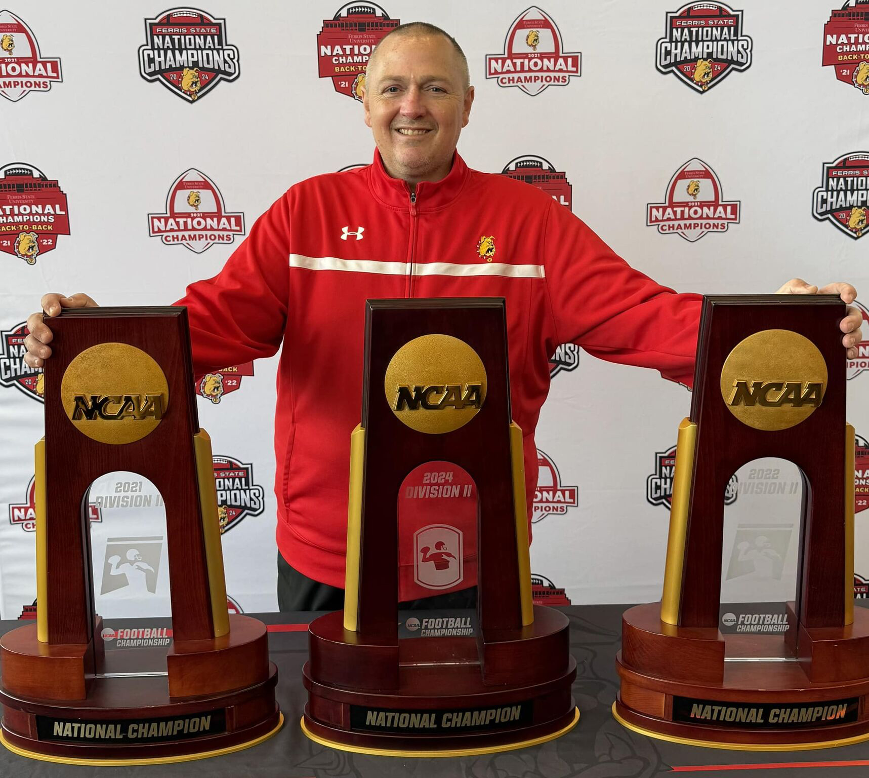 Rob Bentley honored for 25 years of excellence in sports information at Ferris State